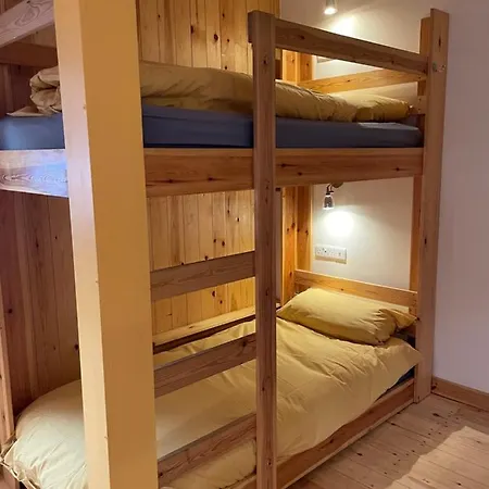 The Boat Shed Hostel *