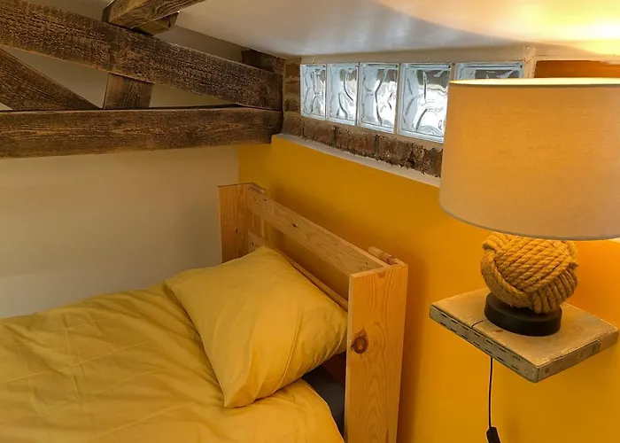 The Boat Shed Hostel Scarborough