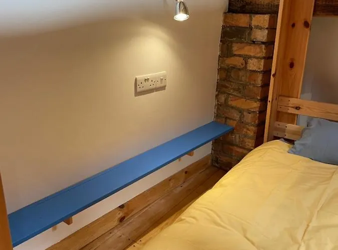 The Boat Shed Hostel Scarborough