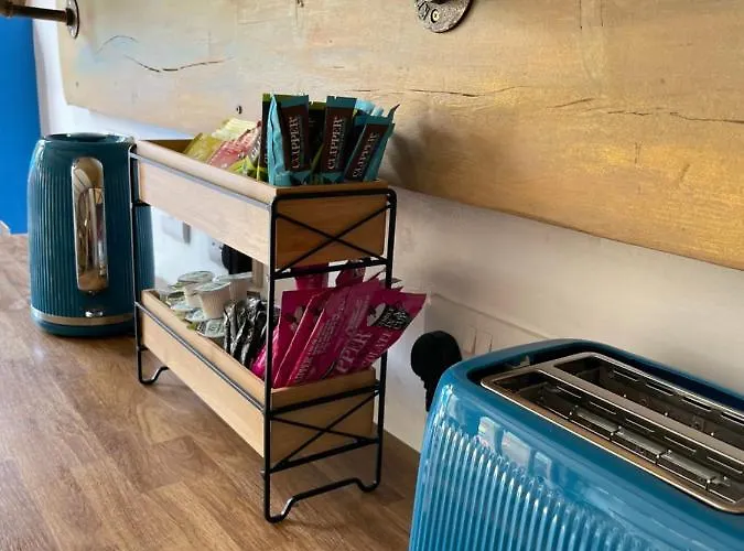 The Boat Shed Hostel *